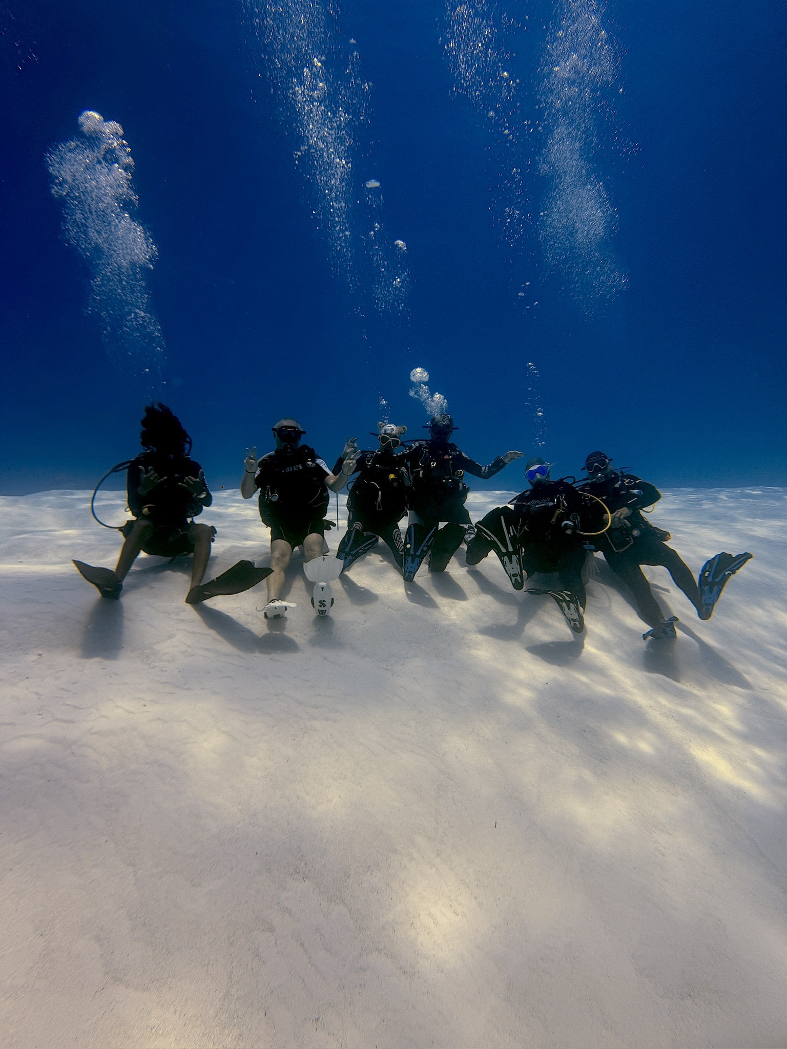Maarehaa Kandu — dive photo by Philippe