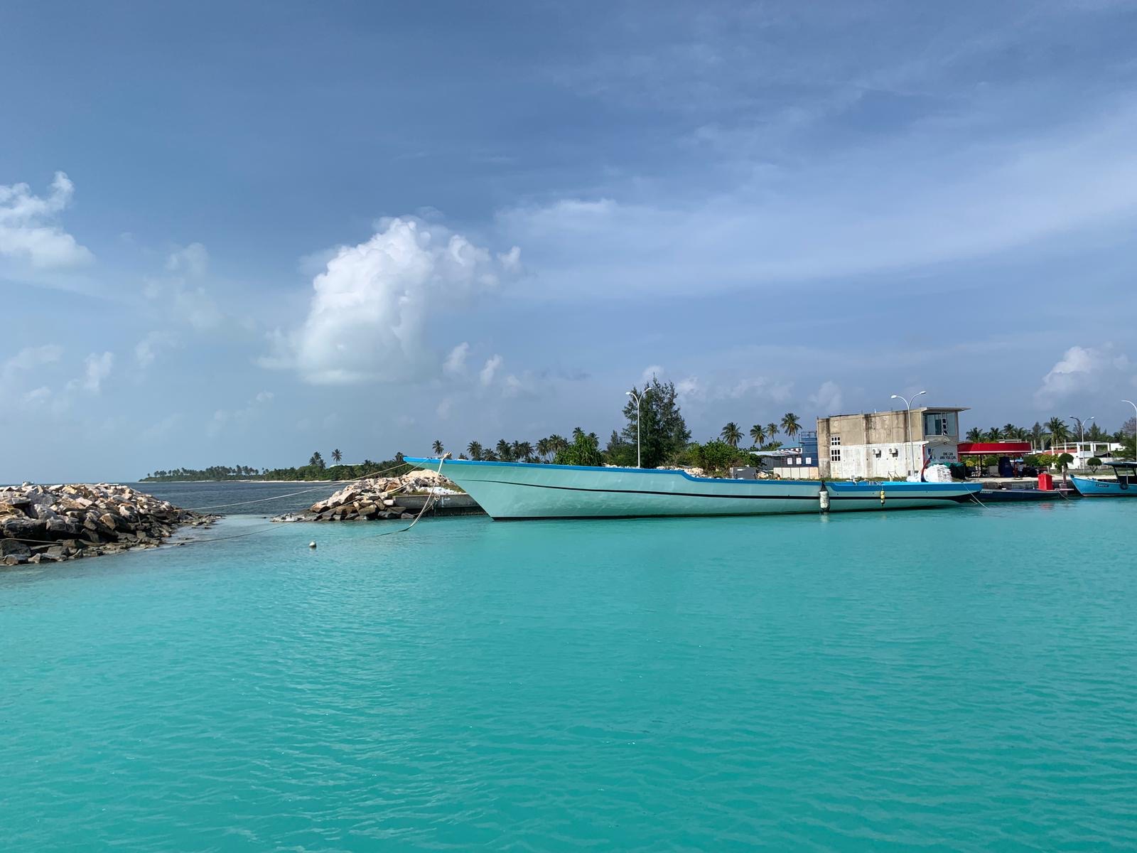 Maarehaa Kandu — dive photo by Philippe